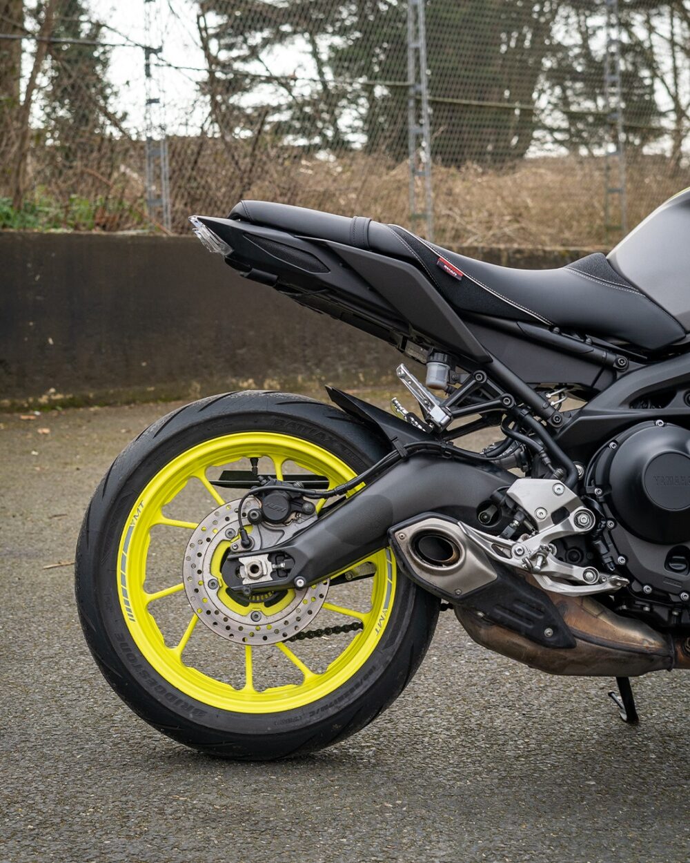 YAMAHA MT-09 MOTORBIKE! - Image 4