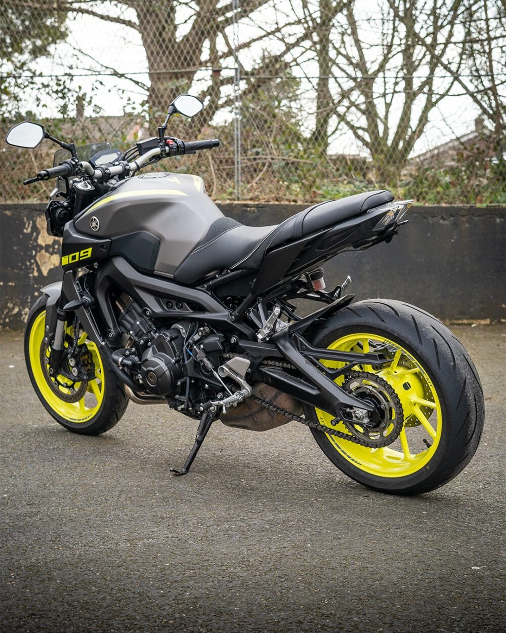 YAMAHA MT-09 MOTORBIKE! - Image 2